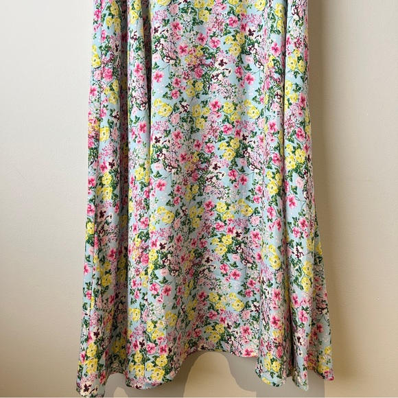 Pastel Floral Multi-Color Milkmaid Cottagecore Sweetheart Neckline Women's Dress - Picture 4 of 6